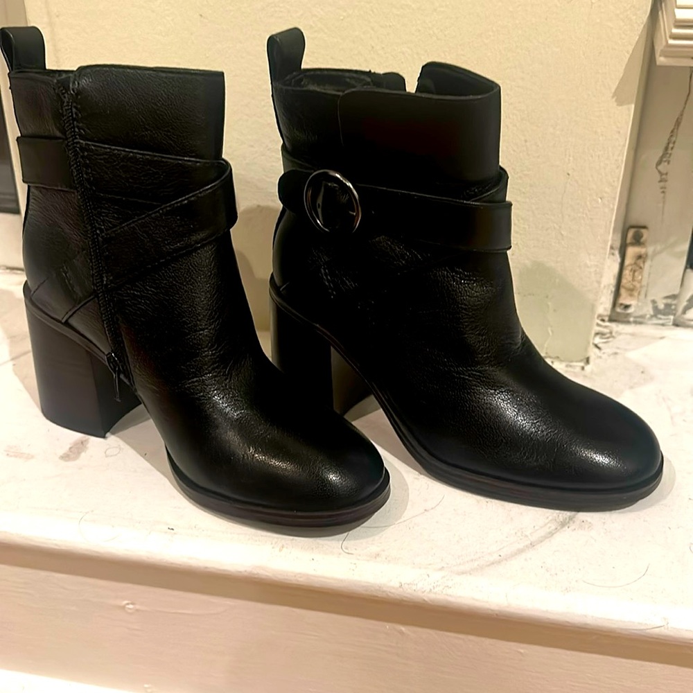 Crown vintage black leather booties